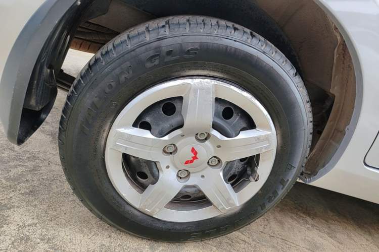 Used Wuling Hongguang 2018 1.2L Classic S Base Model Exterior 5