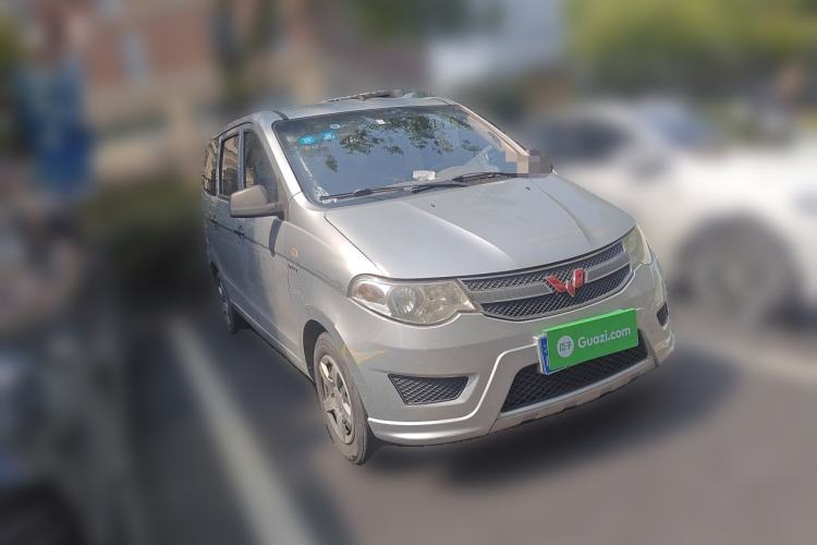 Used Wuling Hongguang 2018 1.5L Classic S Base Model Front Right 45 Deg
