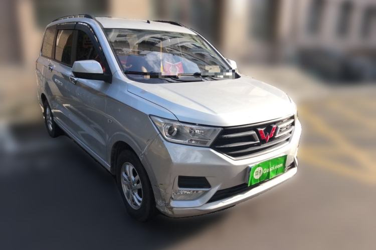 Used Wuling Hongguang 2018 1.5L S Comfort Model L2B Front Right 45 Deg