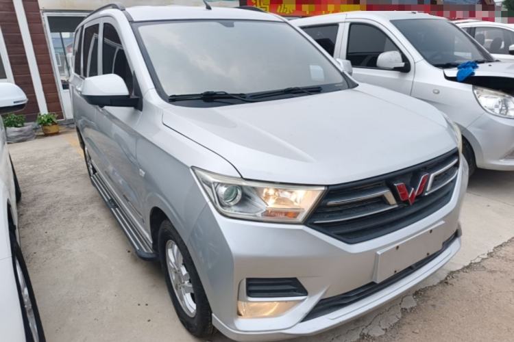 Used Wuling Hongguang 2018 1.5L S Standard Version L2B Front Right 45 Deg