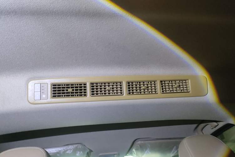 Used Wuling Hongguang 2018 1.5L S Comfort Model L2B Headliner