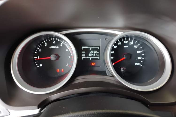Used Wuling Hongguang 2018 1.5L S Comfort Model L2B Instrument Cluster