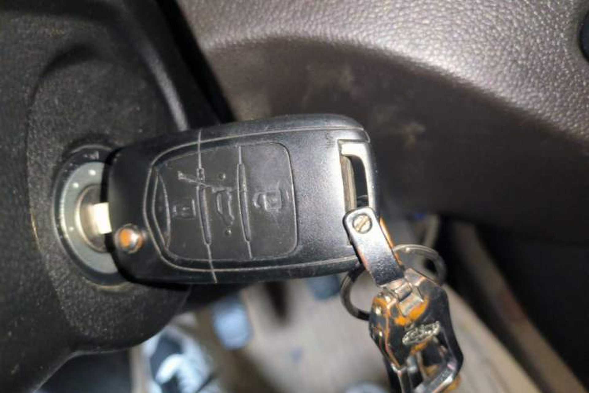 Used Wuling Hongguang 2018 1.5L S Standard Version L2B Interior 1