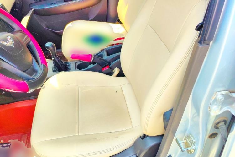 Used Wuling Hongguang 2018 1.5L Classic S Standard Model Left Front Seat