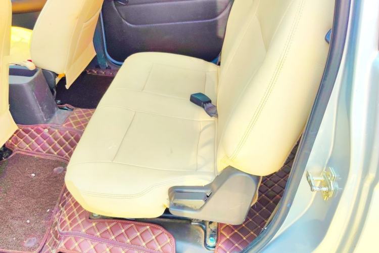 Used Wuling Hongguang 2018 1.5L Classic S Standard Model Left Rear Seat