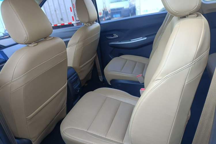 Used Wuling Hongguang 2018 1.5L S Comfort Model L2B Left Rear Seat