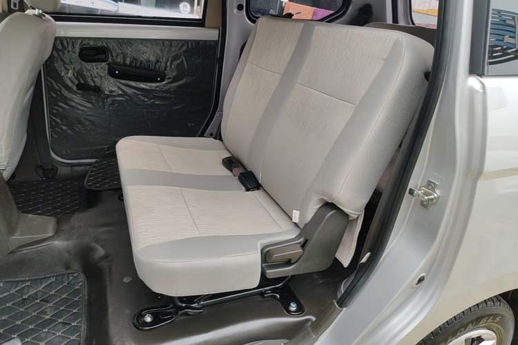 Used Wuling Hongguang 2018 1.2L Classic S Base Model Left Rear Seat