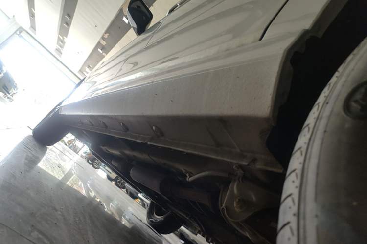 Used Wuling Hongguang 2018 1.5L S Comfort Model L2B Left Side Sill