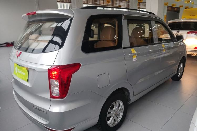 Used Wuling Hongguang 2018 1.5L S Standard Version L2B Rear Right 45 Deg