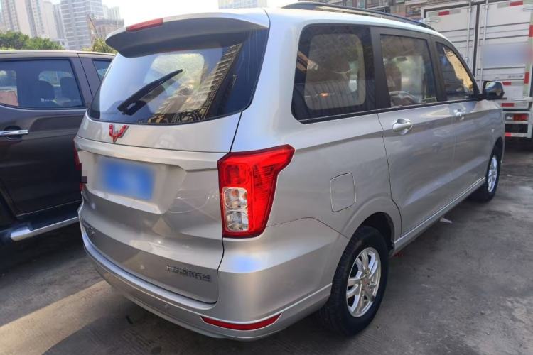 Used Wuling Hongguang 2018 1.5L S Comfort Model L2B Rear Right 45 Deg