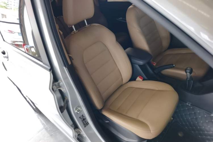 Used Wuling Hongguang 2018 1.5L S Comfort Model L2B Right Front Seat