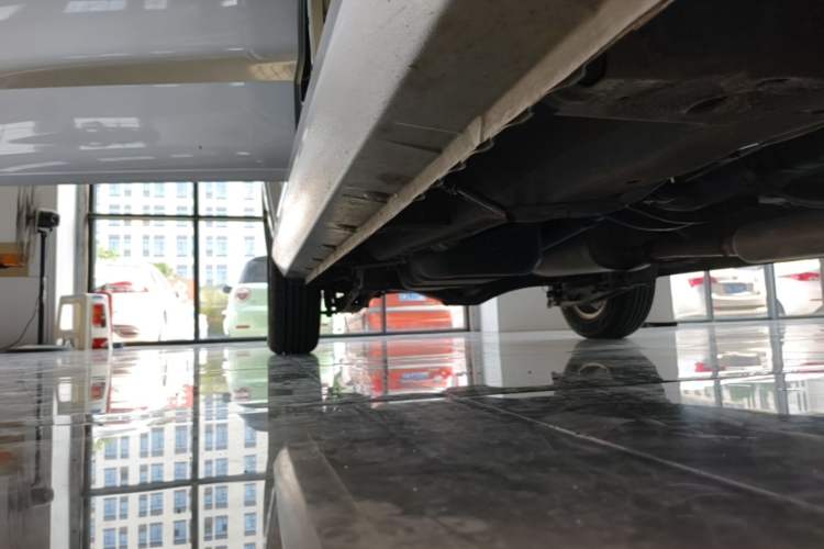 Used Wuling Hongguang 2018 1.5L S Comfort Model L2B Right Side Sill