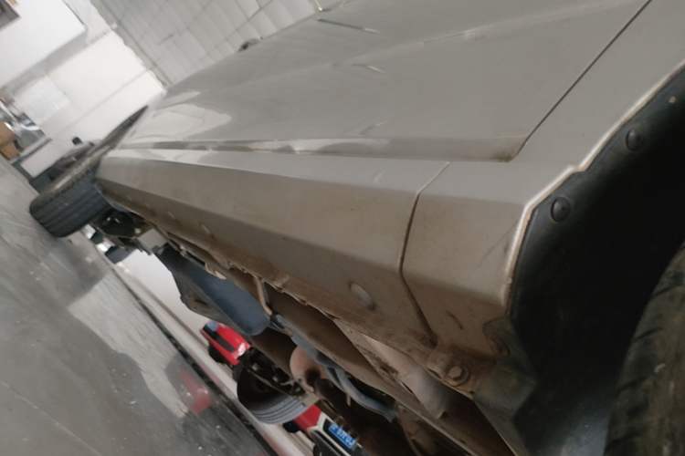 Used Wuling Hongguang 2018 1.5L S Comfort Model L2B Right Side Sill