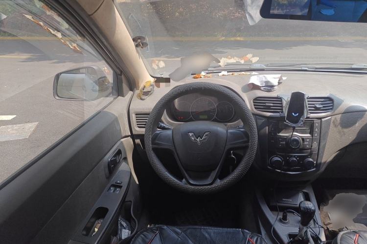 Used Wuling Hongguang 2018 1.5L Classic S Base Model Steering Wheel