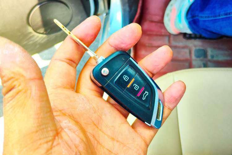 Used Wuling Hongguang 2018 1.5L Classic S Standard Model Vehicle Key