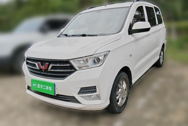 Ojetý Wuling Hongguang 2018 1.5L S Standard Version L2B