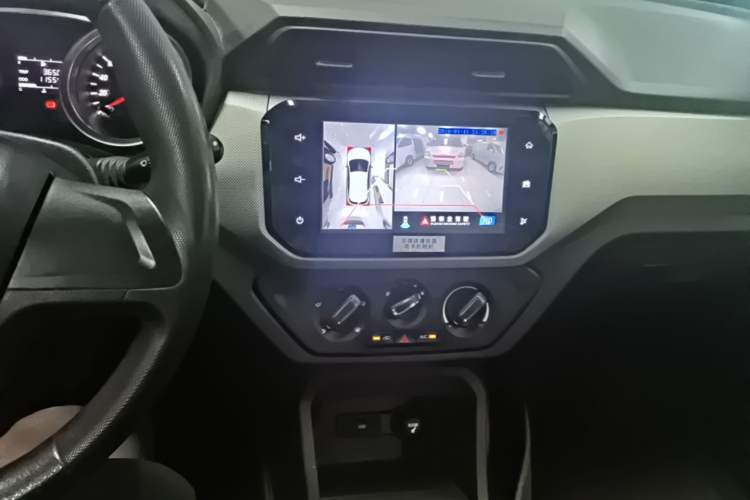 Used Wuling Hongguang 2018 1.5L S Comfort Model L2B Audio And AC Panel