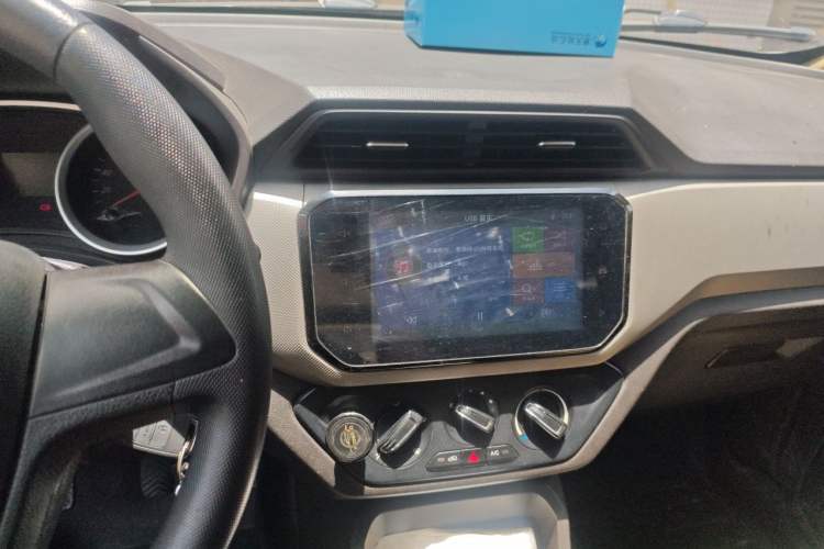 Used Wuling Hongguang 2018 1.5L S Comfort Model L2B Audio And AC Panel