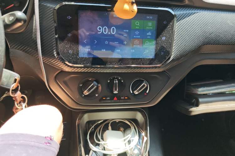 Used Wuling Hongguang 2018 1.5L S Comfort Model L2B Audio And AC Panel