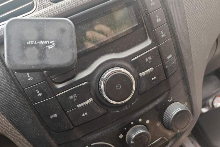 Used Wuling Hongguang 2018 1.5L Classic S Base Model Audio And AC Panel