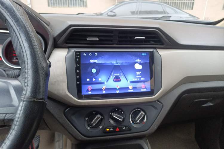 Used Wuling Hongguang 2018 1.5L S Standard Version L2B Audio And AC Panel