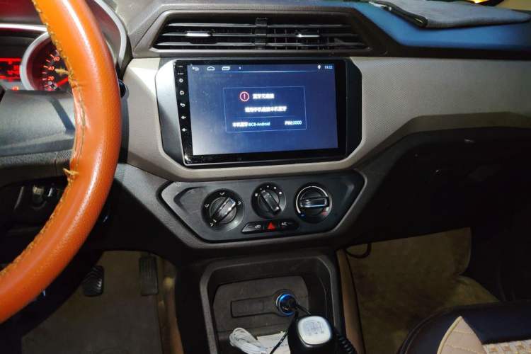Used Wuling Hongguang 2018 1.5L S Standard Version L2B Audio And AC Panel