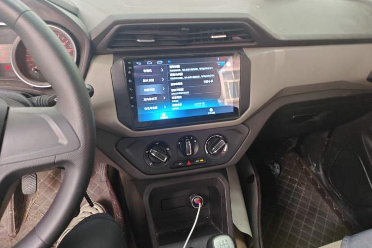 Used Wuling Hongguang 2018 1.5L S Standard Version L2B Audio And AC Panel
