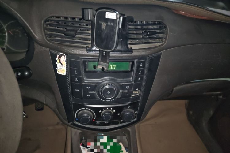 Used Wuling Hongguang 2018 1.5L Classic S Base Model Audio And AC Panel