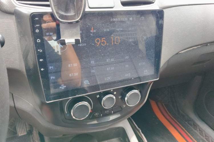 Used Wuling Hongguang 2018 1.5L Classic S Standard Model Audio And AC Panel