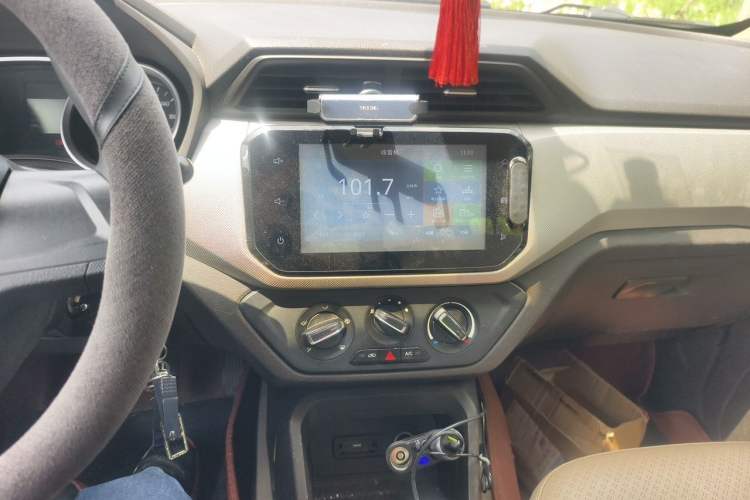 Used Wuling Hongguang 2018 1.5L S Standard Version L2B Audio And AC Panel