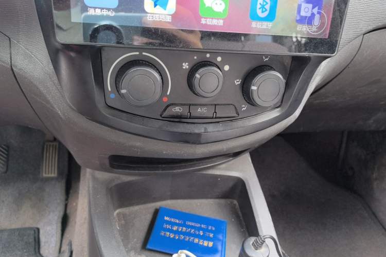 Used Wuling Hongguang 2018 1.2L Classic S Base Model Audio And AC Panel