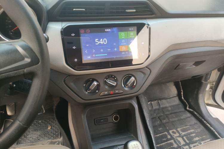 Used Wuling Hongguang 2018 1.5L S Comfort Model L2B Audio And AC Panel