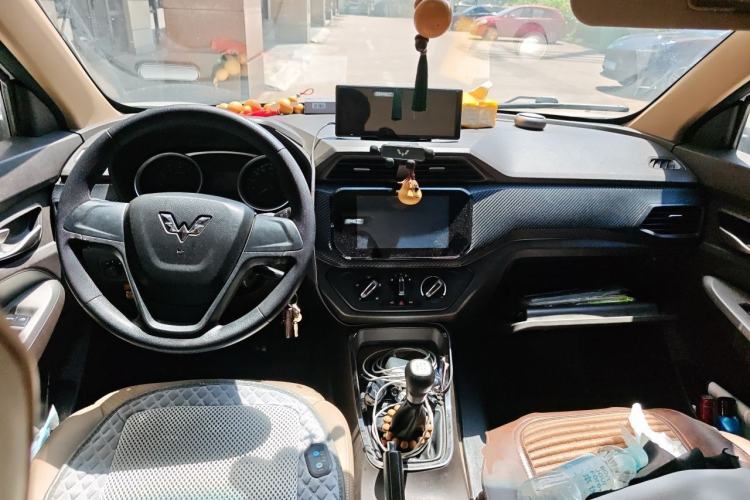 Used Wuling Hongguang 2018 1.5L S Comfort Model L2B Center Console