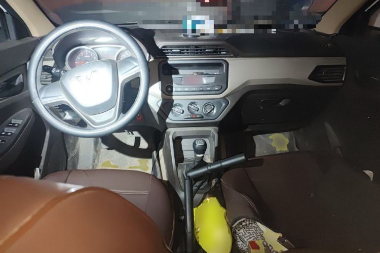 Used Wuling Hongguang 2018 1.5L S Standard Version L2B Center Console