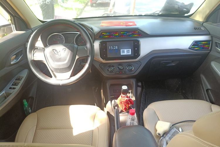 Used Wuling Hongguang 2018 1.5L S Comfort Model L2B Center Console