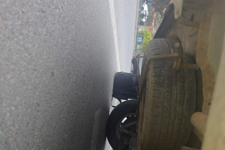 Used Wuling Hongguang 2018 1.5L S Comfort Model L2B Chassis Front