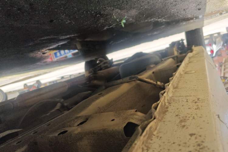 Used Wuling Hongguang 2018 1.5L S Comfort Model L2B Chassis Front Right