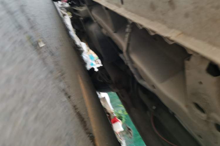 Used Wuling Hongguang 2018 1.5L S Comfort Model L2B Chassis Front Right
