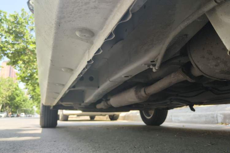 Used Wuling Hongguang 2018 1.5L S Comfort Model L2B Chassis Rear Left