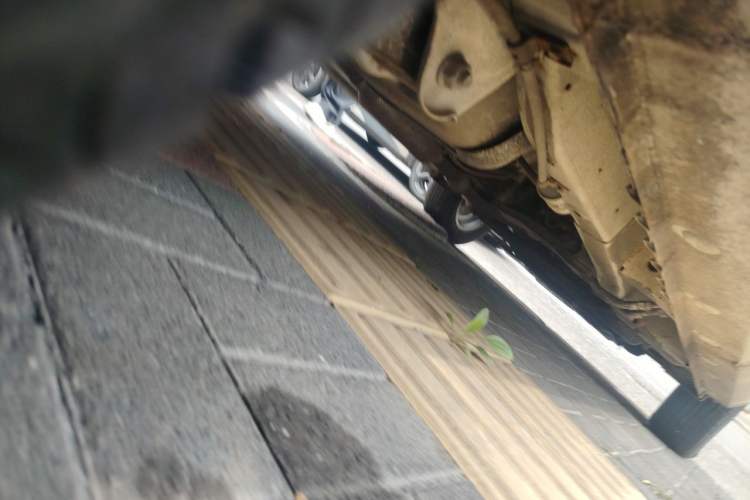 Used Wuling Hongguang 2018 1.5L S Comfort Model L2B Chassis Rear Right