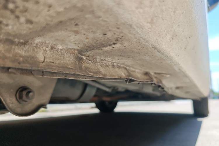 Used Wuling Hongguang 2018 1.5L S Comfort Model L2B Chassis Rear Right