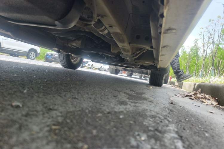 Used Wuling Hongguang 2018 1.5L S Standard Version L2B Chassis Rear Right