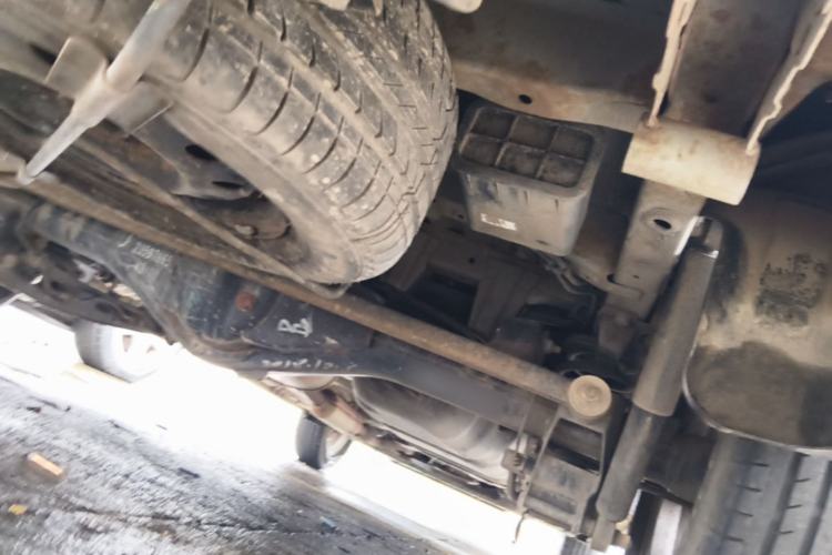 Used Wuling Hongguang 2018 1.5L S Comfort Model L2B Chassis Rear Right