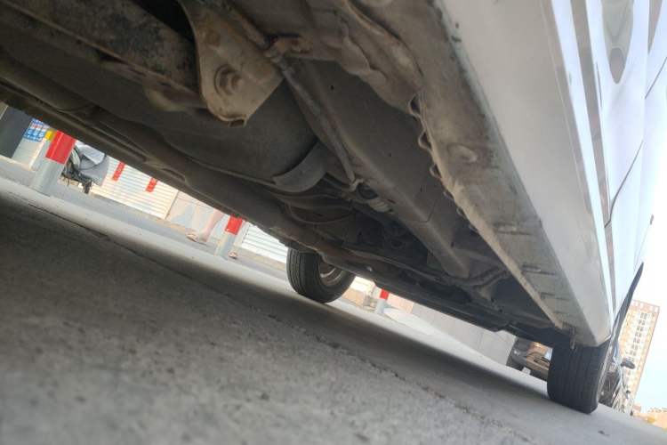 Used Wuling Hongguang 2018 1.5L S Comfort Model L2B Chassis Rear Right