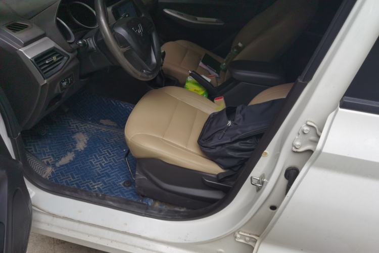 Used Wuling Hongguang 2018 1.5L S Standard Version L2B Driver Seat