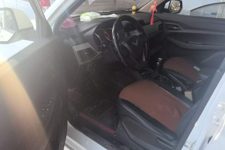 Used Wuling Hongguang 2018 1.5L Classic S Standard Model Driver Seat