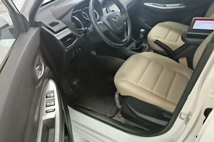 Used Wuling Hongguang 2018 1.5L S Comfort Model L2B Driver Seat