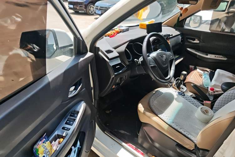 Used Wuling Hongguang 2018 1.5L S Comfort Model L2B Driver Seat