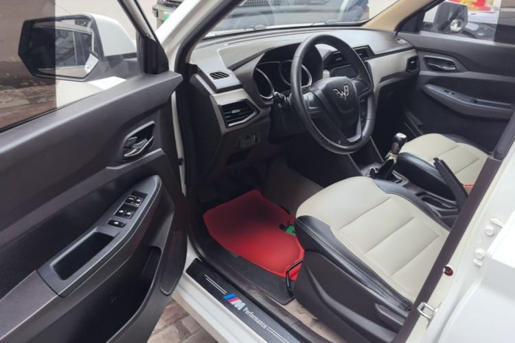 Used Wuling Hongguang 2018 1.5L S Standard Version L2B Driver Seat