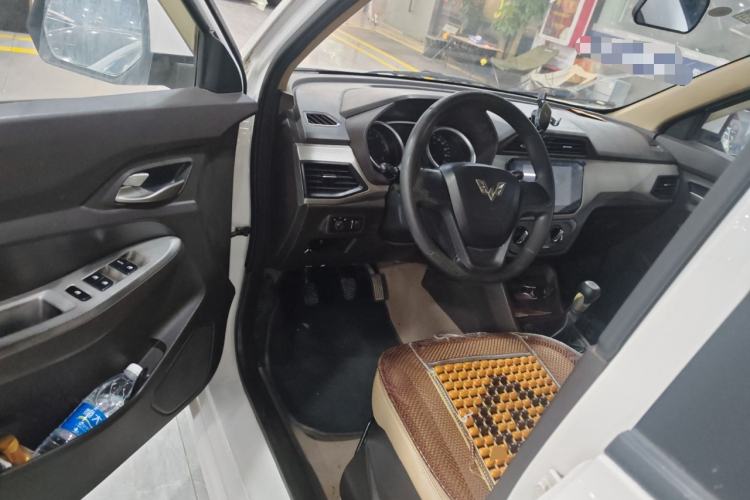 Used Wuling Hongguang 2018 1.5L S Comfort Model L2B Driver Seat